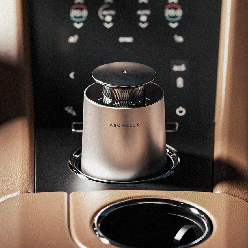 Aromalux Aeolus diffuser inside a car